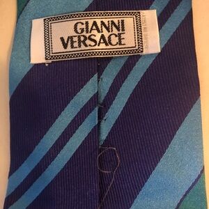 Men’s Authentic Versace Purple/Blue Medusa Silk Neck Tie COA